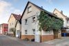 HTI | Charmantes Einfamilienhaus in reizvoller Lage von Rosbach. - Straßenansicht