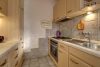 HTI | Charmanter Bungalow in grüner und idyllischer Parkrandlage von Frankfurt - Griesheim - Küche
