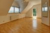 HTI | Wohnen wie im Urlaub: Topmoderne Doppelhaushälfte mit viel Platz und großem Garten in Schmitten - käuferprovisionsfrei - Schlafzimmer / OG