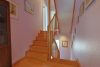 HTI | Moderne Doppelhaushälfte im Niedrigenergiehaus-Standard mit viel Platz für die Familie in Steinbach - Treppe