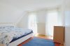 HTI | Familienidyll im Taunus: Großzügiges Einfamilienhaus mit großem Garten - Schlafzimmer