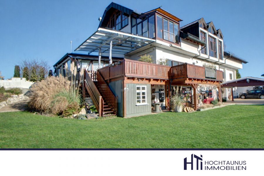 HTI | Außergewöhnliches Zweifamilienhaus im Grünen inklusive Feldbergblick in Usingen-Eschbach, 61250 Usingen / Eschbach, Zweifamilienhaus