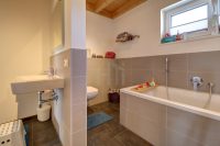 Tageslichtbad / Badewanne / OG