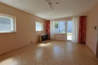 Zimmer 2 EG