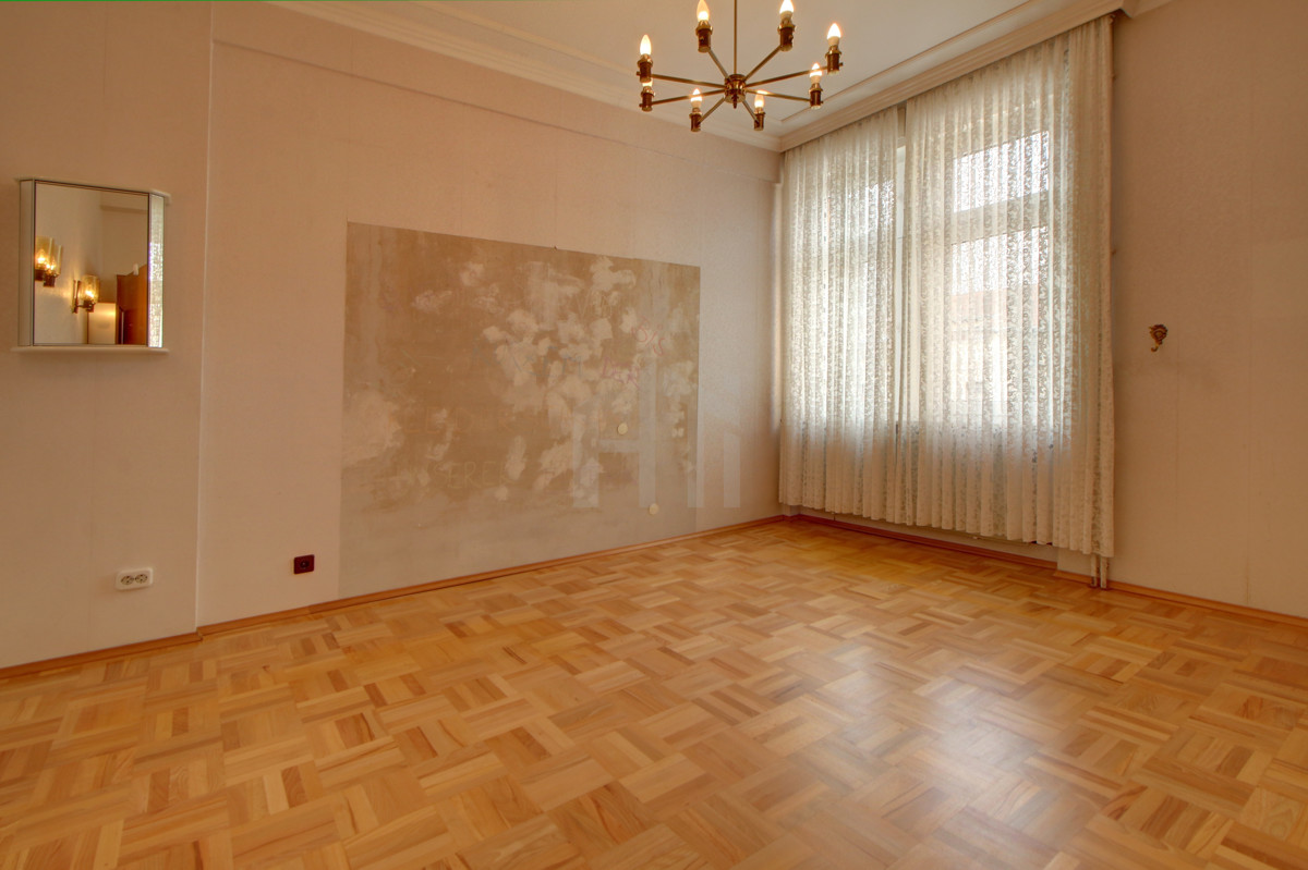Schlafzimmer /OG