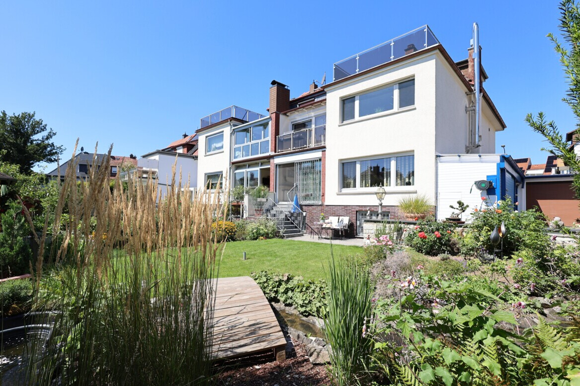 Hausansicht - Garten